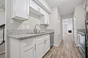 8355 Nairn St, Houston, TX 77074 - Photo 9