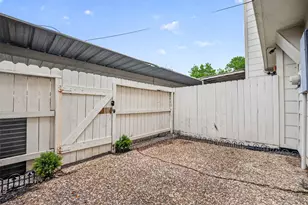 8355 Nairn St, Houston, TX 77074 - Photo 31