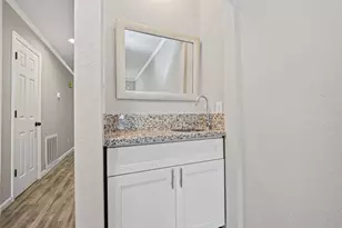 8355 Nairn St, Houston, TX 77074 - Photo 21