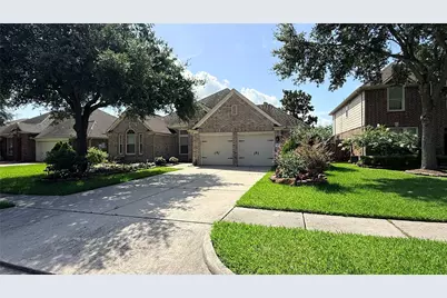 842 Crystal Bay Lane, League City, TX 77573 - Photo 3