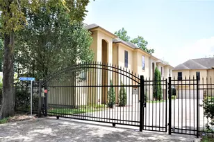 9010 Laverne Park Ln, Houston, TX 77080 - Photo 3