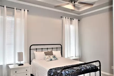 9010 Laverne Park Lane, Houston, TX 77080 - Photo 9