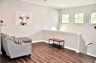 9010 Laverne Park Ln, Houston, TX 77080 - Photo 5