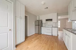 4910 Paradise Ln, Houston, TX 77048 - Photo 5