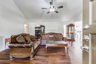 4322 Billy Ln, Fresno, TX 77545 - Photo 5