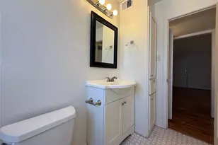 425 E 9th St, Houston, TX 77007 - Photo 13