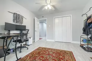 12633 Memorial Dr, Houston, TX 77024 - Photo 3