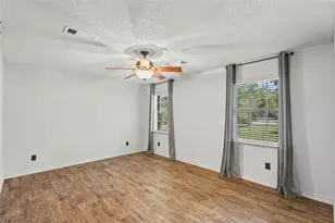 5018 Starboard Ln, Dickinson, TX 77539 - Photo 13