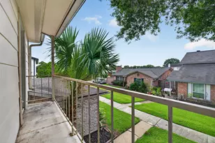 6355 S Briar Bayou Dr, Houston, TX 77072 - Photo 21