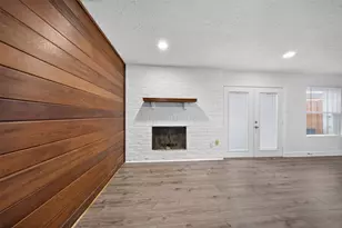 6355 S Briar Bayou Dr, Houston, TX 77072 - Photo 9