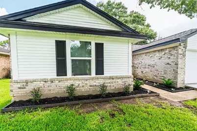 4855 Sulley Drive, Alvin, TX 77511 - Photo 3