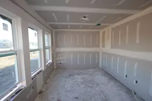 11405 Lucky Fls Dr, Houston, TX 77047 - Photo 3