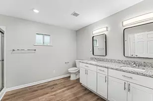 8746 Cowart St, Houston, TX 77029 - Photo 19