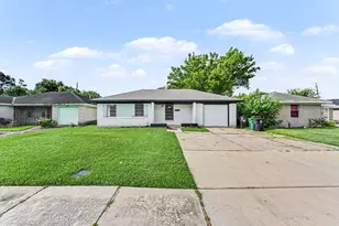 8746 Cowart St, Houston, TX 77029 - Photo 1