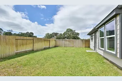104 Lisa Marie Drive, Angleton, TX 77515 - Photo 31