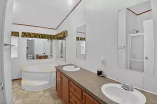 351 County Rd 454, Dayton, TX 77535 - Photo 11