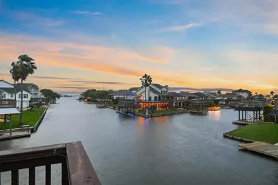 9 S Sandpiper Street, La Marque, TX 77568 - Photo 9