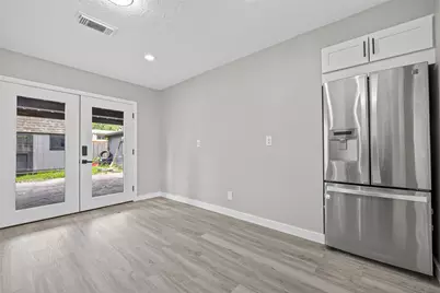 419 Fairbanks Street, Houston, TX 77009 - Photo 17