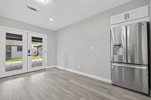 419 Fairbanks St, Houston, TX 77009 - Photo 17