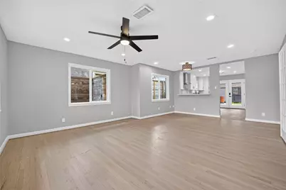 419 Fairbanks Street, Houston, TX 77009 - Photo 9