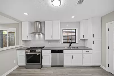 419 Fairbanks Street, Houston, TX 77009 - Photo 15