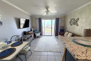 6300 Seawall Blvd, Galveston, TX 77551 - Photo 3