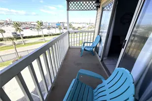 6300 Seawall Blvd, Galveston, TX 77551 - Photo 15
