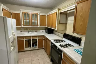 624 Rosedale St, La Marque, TX 77568 - Photo 11