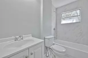 3918 Tavenor Ln, Houston, TX 77047 - Photo 11