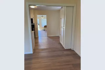 9413 Merle Street, Houston, TX 77033 - Photo 9