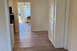 9413 Merle St, Houston, TX 77033 - Photo 9