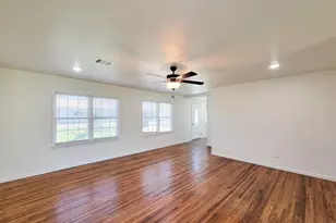 413 S Market St, Brazoria, TX 77422 - Photo 7