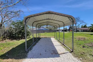 413 S Market St, Brazoria, TX 77422 - Photo 35