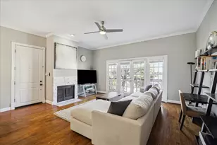 2413 Kingston St, Houston, TX 77019 - Photo 3