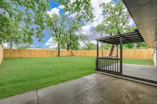 9259 Richland Dr, Houston, TX 77078 - Photo 33