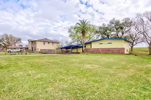 4600 Lakeshore Dr, Port Arthur, TX 77642 - Photo 3