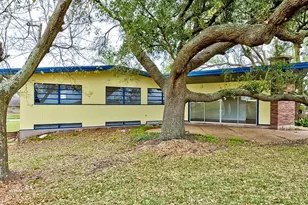 4600 Lakeshore Dr, Port Arthur, TX 77642 - Photo 33