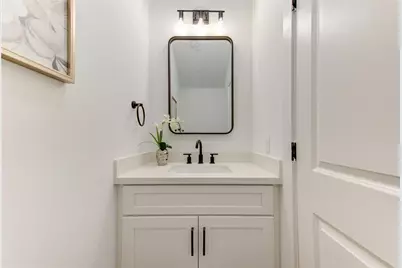 2015 B Brackenridge Street, Houston, TX 77026 - Photo 7