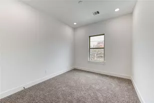 2015 B Brackenridge St, Houston, TX 77026 - Photo 15