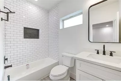 2015 B Brackenridge Street, Houston, TX 77026 - Photo 17
