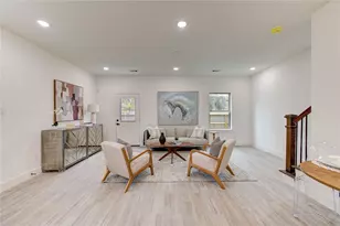 2015 B Brackenridge St, Houston, TX 77026 - Photo 3