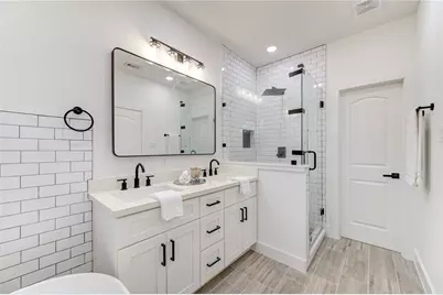 2015 B Brackenridge Street, Houston, TX 77026 - Photo 13