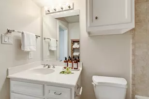 650 Westcross St, Houston, TX 77018 - Photo 9
