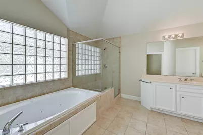 650 Westcross Street #35, Houston, TX 77018 - Photo 43