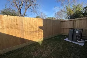 3225 Dennis St, Houston, TX 77004 - Photo 5