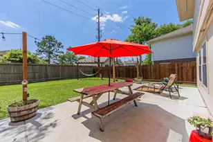 17106 Summer Hollow Dr, Sugar Land, TX 77498 - Photo 29