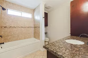 17106 Summer Hollow Dr, Sugar Land, TX 77498 - Photo 25