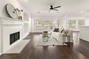 99 S Wynnoak Cir, The Woodlands, TX 77382 - Photo 3