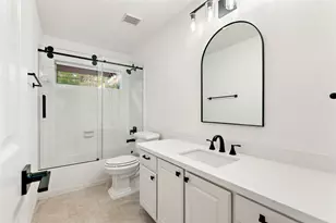 99 S Wynnoak Cir, The Woodlands, TX 77382 - Photo 21