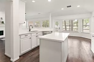 99 S Wynnoak Cir, The Woodlands, TX 77382 - Photo 13